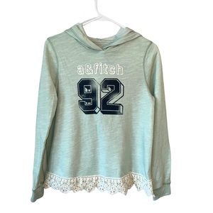 Abercrombie Kids Size 15/16 Sweatshirt mint green
